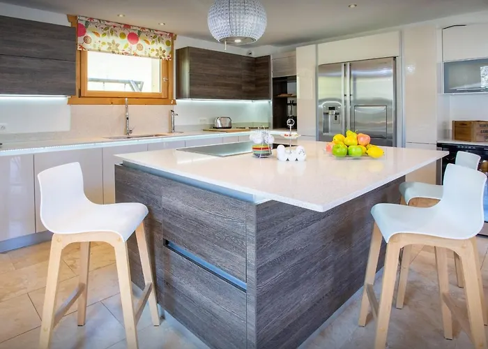 Levant Blanc - Ovo Network Chalet